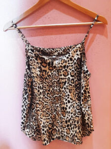 Top animal print, talle S